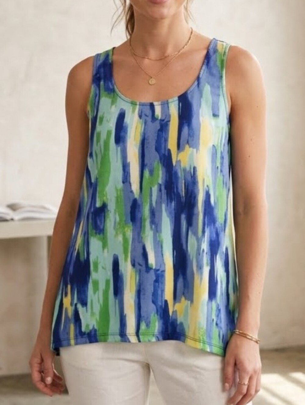 Outback Red Colorful Watercolor Sleeveless Scoop Neck Top